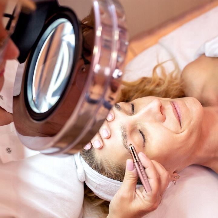 DEPILATOR TRYMER DO BRWI TWARZY W FORMIE SZMINKI Użytkowanie na sucho